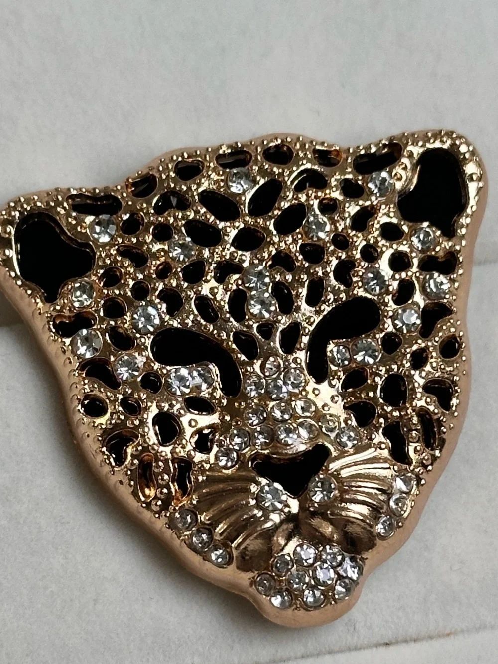 Vintage Gold Leopard Head Brooch Pin
